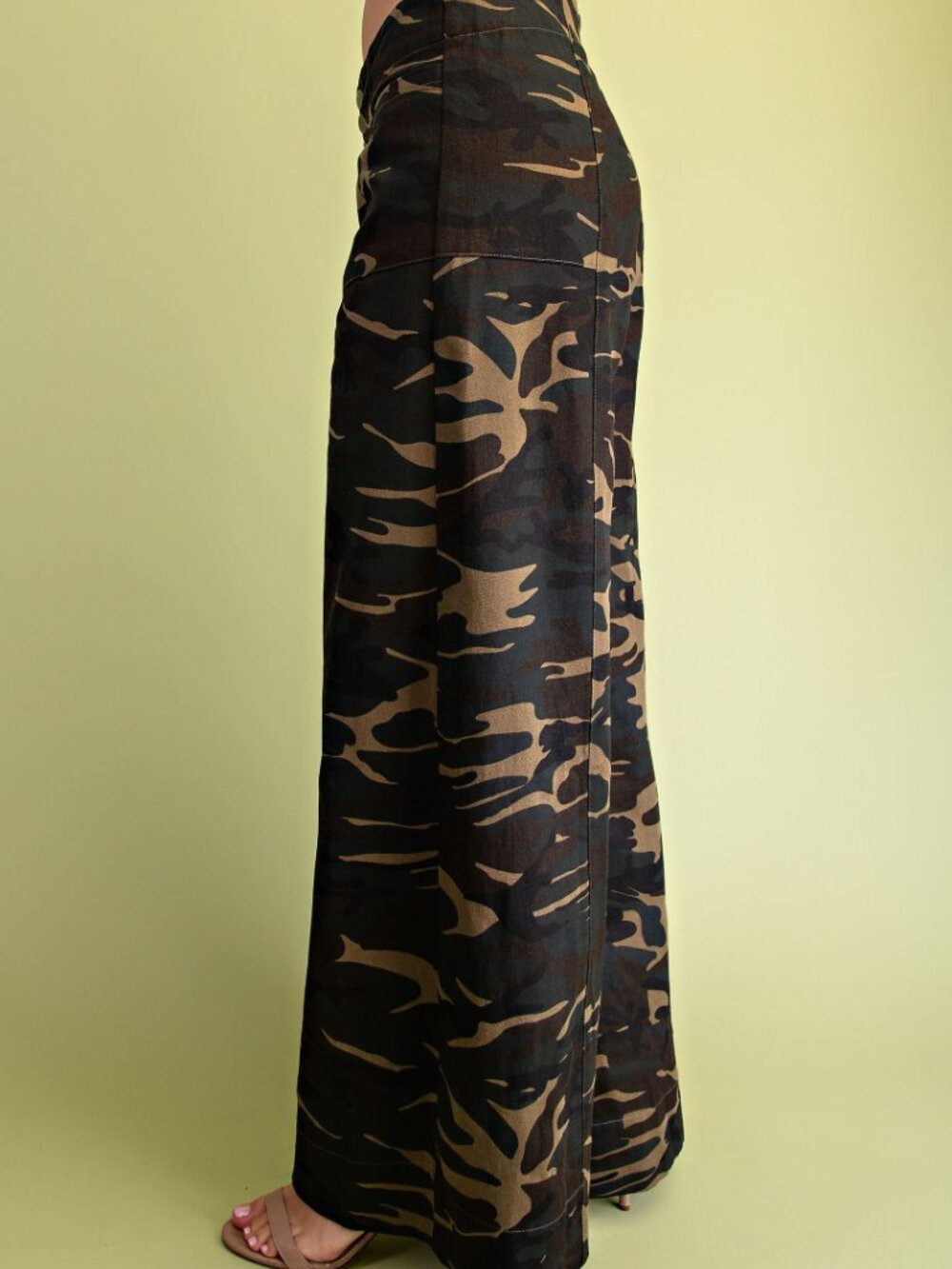 Gigio's Camouflage Wide Leg Pants - Picture 4 of 5